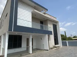 5bdrm House in Ashaley Botwe for sale