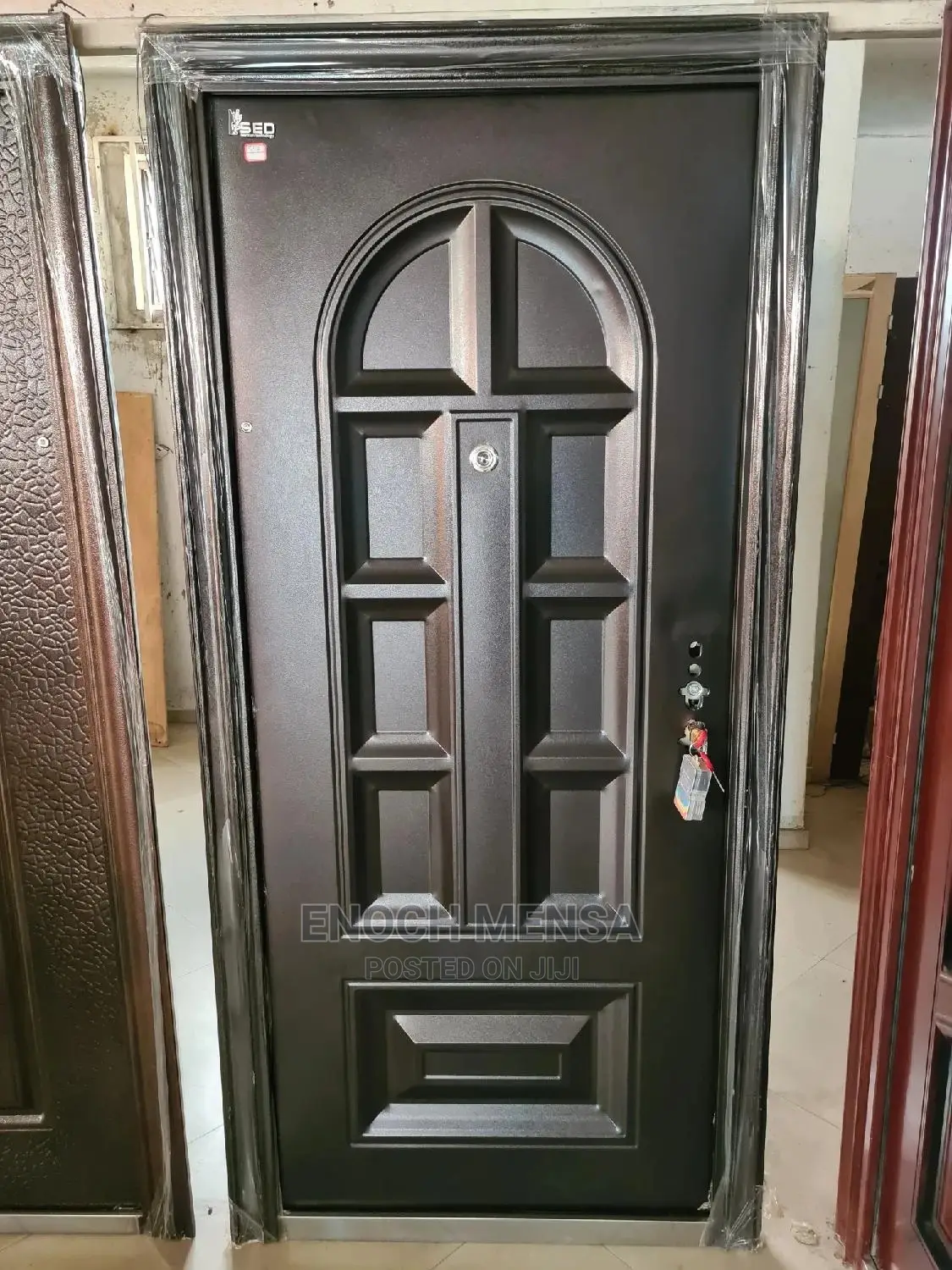 Single Size Door.