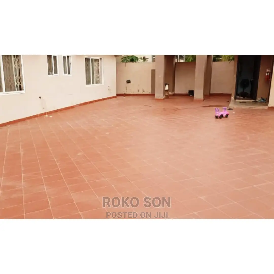 2bdrm Apartment in Dr Roko, Dome for rent