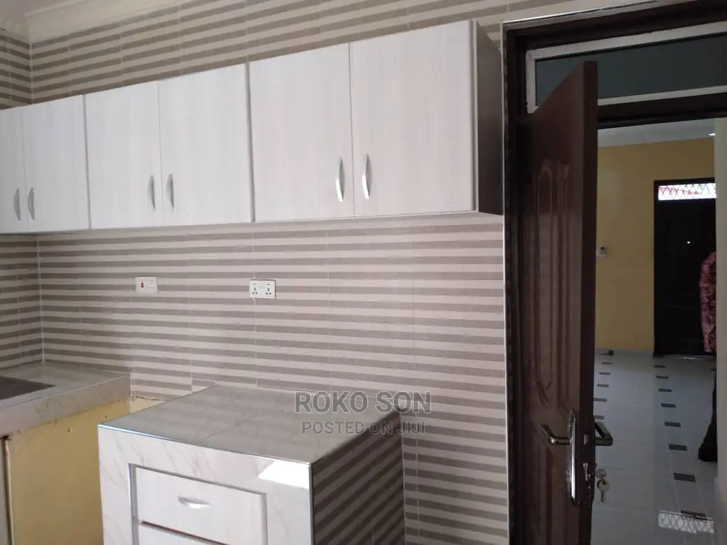 4bdrm Duplex in Dr Roko, West Legon for rent