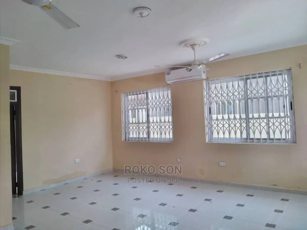4bdrm Duplex in Dr Roko, West Legon for rent