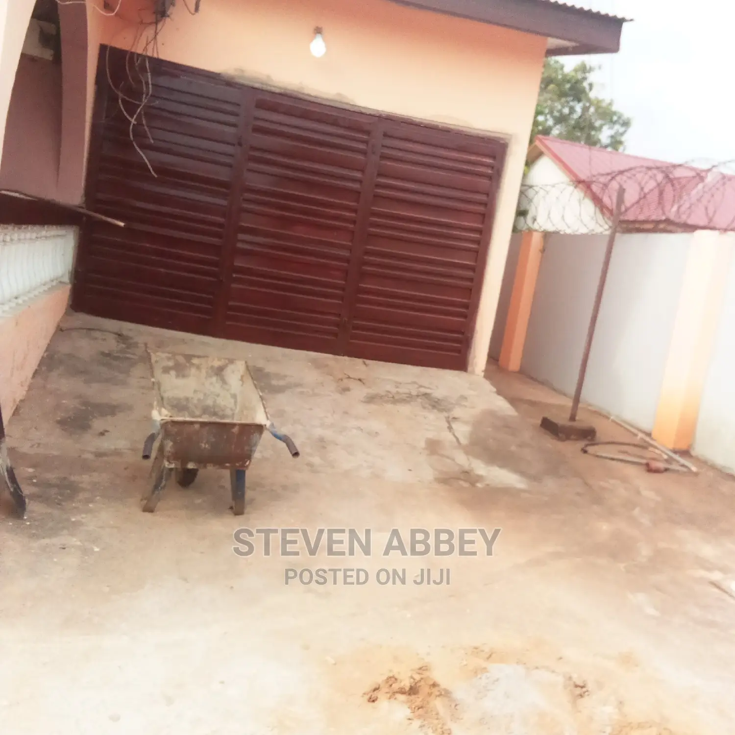 3bdrm Apartment in Adom Agency, Teshie for Rent