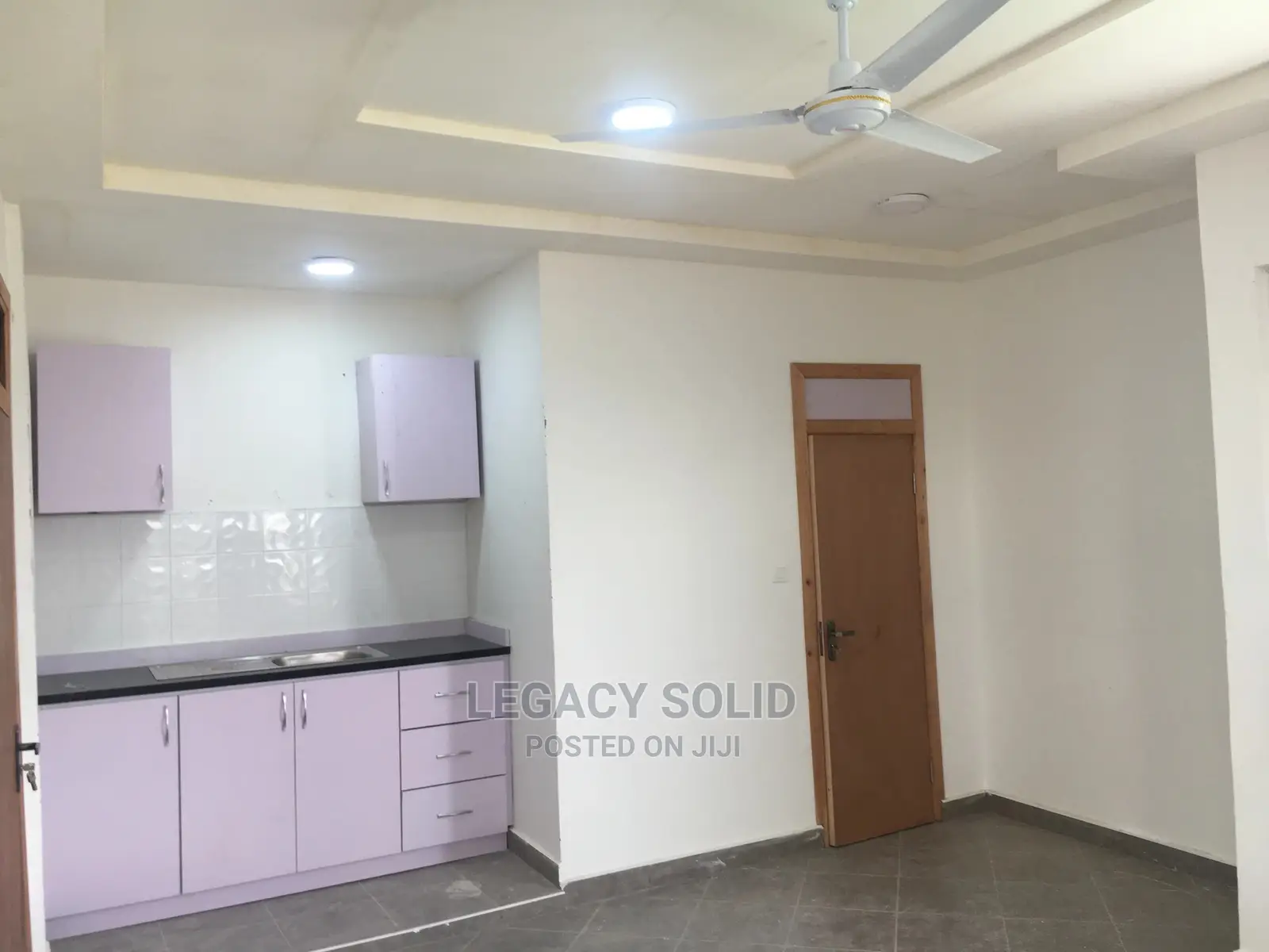 1bdrm Apartment in Legacy Consult, Spintex for rent