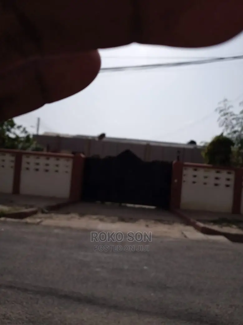 4bdrm House in Dr Roko, Osu for sale