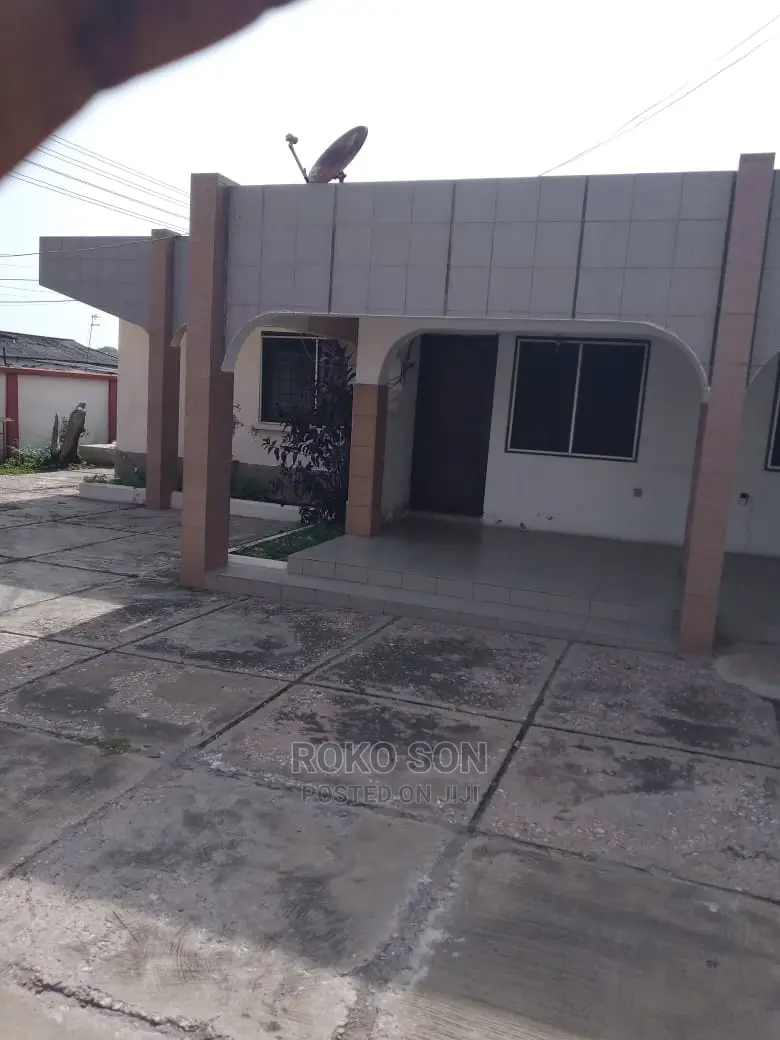 4bdrm House in Dr Roko, Osu for sale