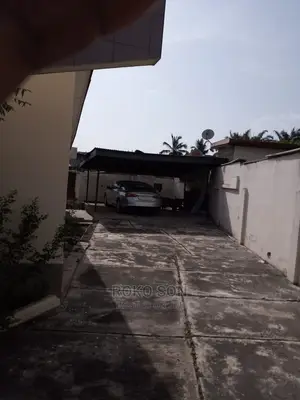 4bdrm House in Dr Roko, Osu for sale