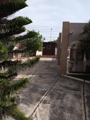 4bdrm House in Dr Roko, Osu for sale