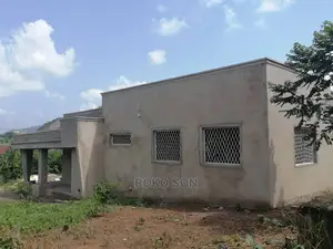 3bdrm House in Dr Roko, Pokuase for Sale