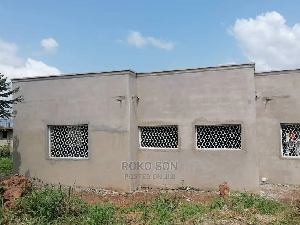 3bdrm House in Dr Roko, Pokuase for Sale