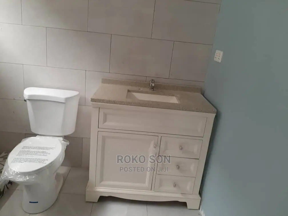 5bdrm Duplex in Dr Roko, East Legon for sale