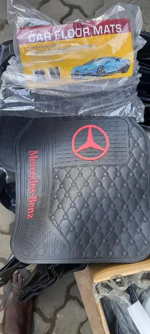 Mercedes Benz W204/W205 C220/C250/C300 Cla/GLK Floor Mat