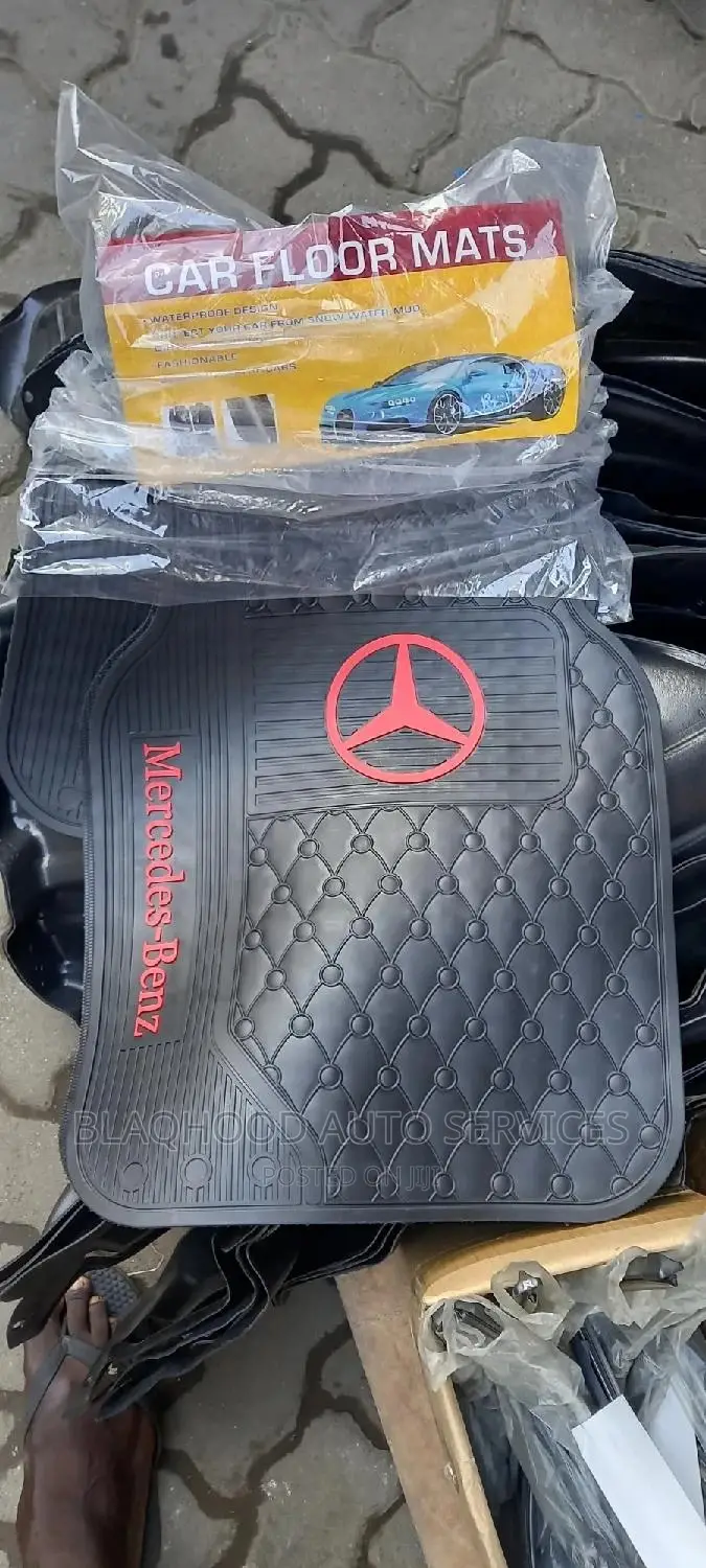 Benz W204/W205 C220/C250/C300 Cla/Glk Floor Mat Available