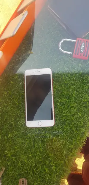 Apple iPhone 7 Plus 128 GB Red