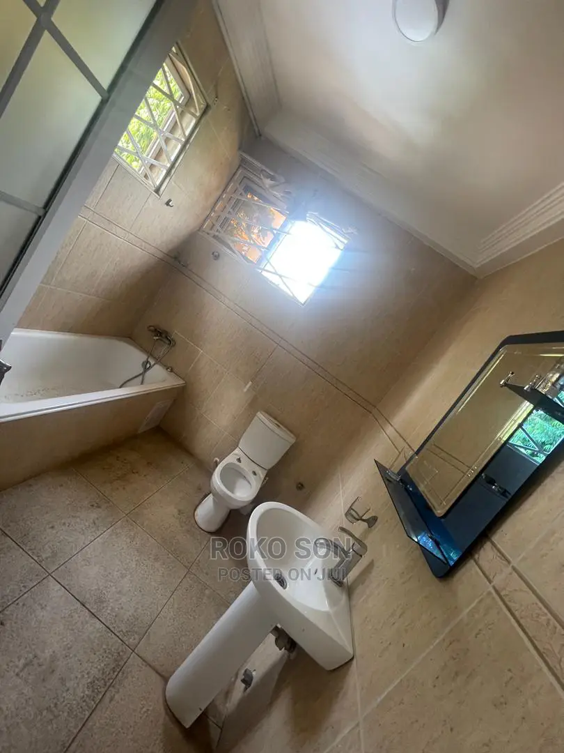 4bdrm Duplex in Dr Roko, Dworwulu for Rent