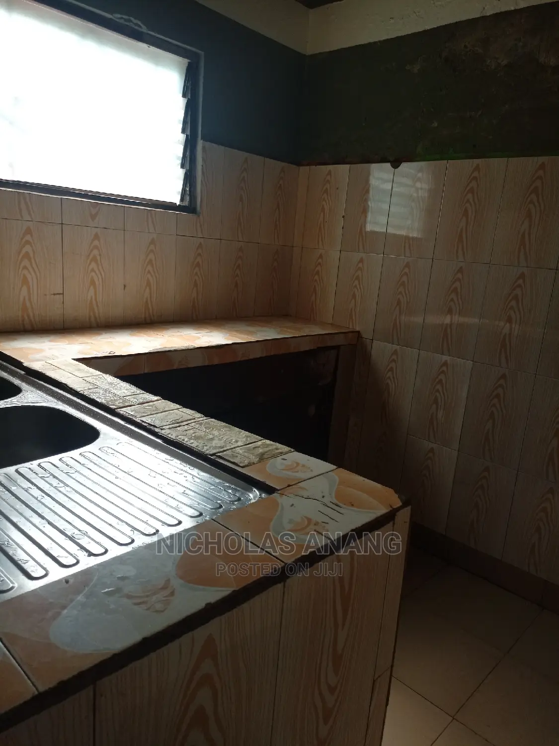 1bdrm House in Bush Road, New Town for rent