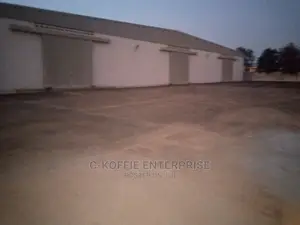900 Sqm Warehouse at Accra Central for Rent