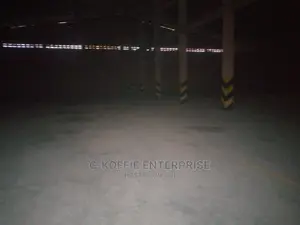 900 Sqm Warehouse at Accra Central for Rent