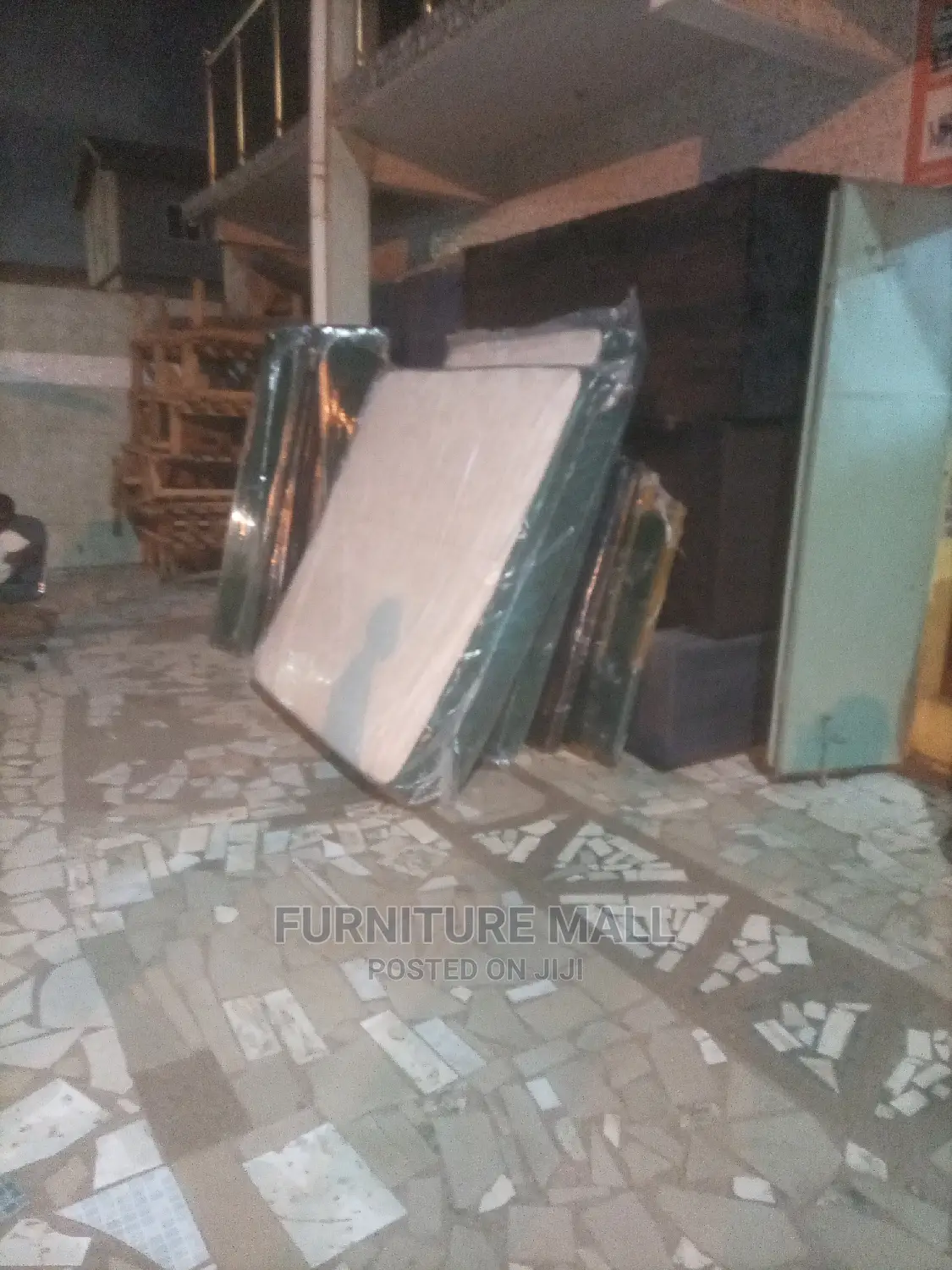 Wholesale Queen Size Mattresses. Free Delivery