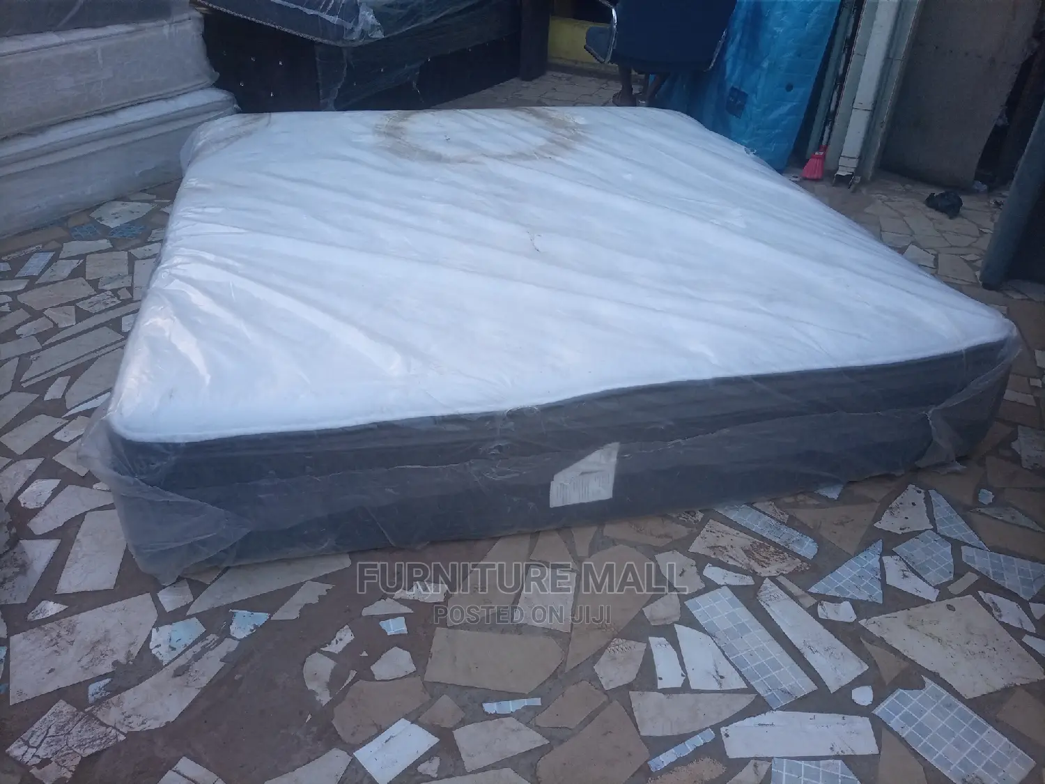 Great and Clean Kingsize Mattress . Free Delivy