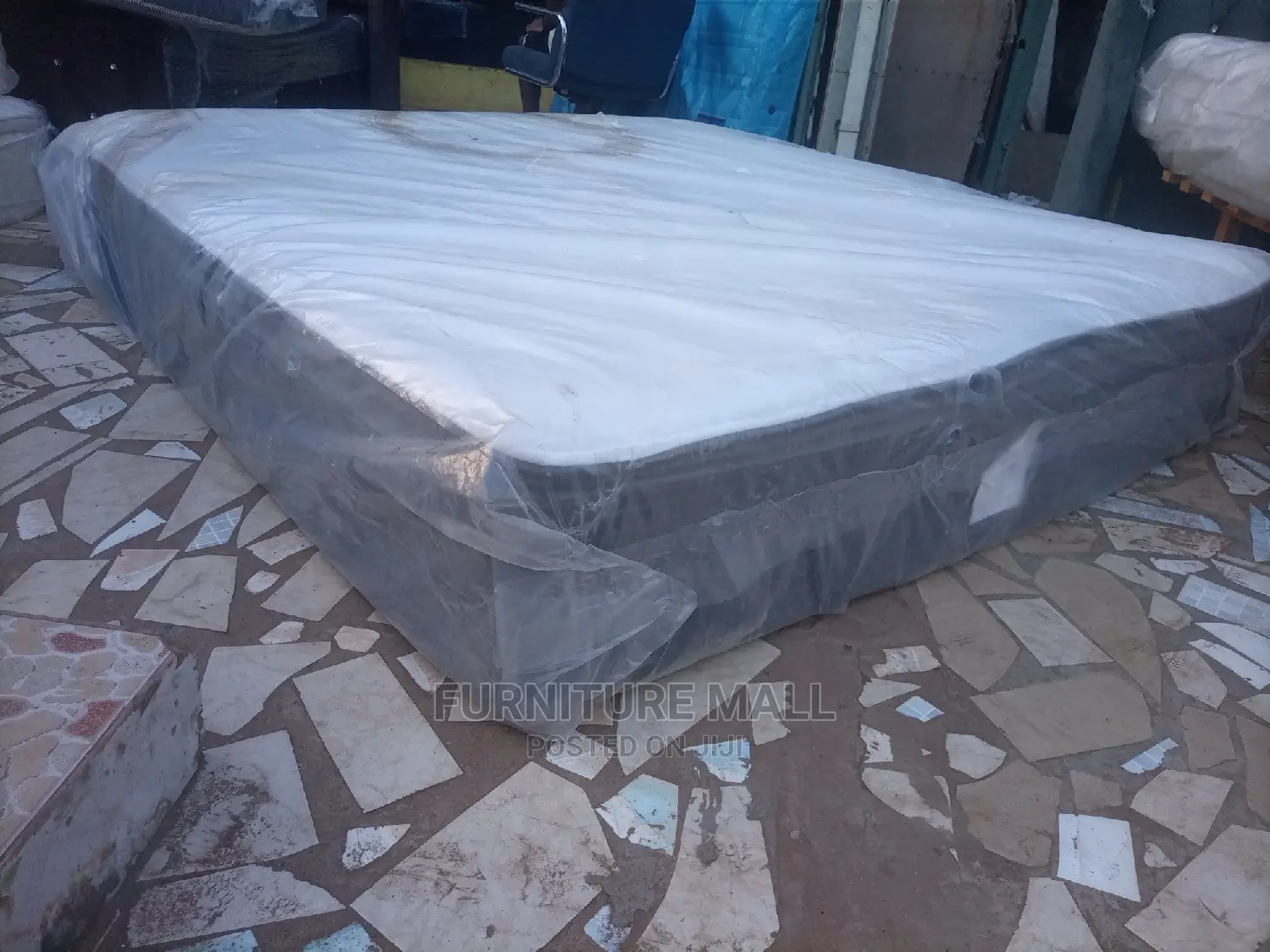 Great and Clean Kingsize Mattress . Free Delivy