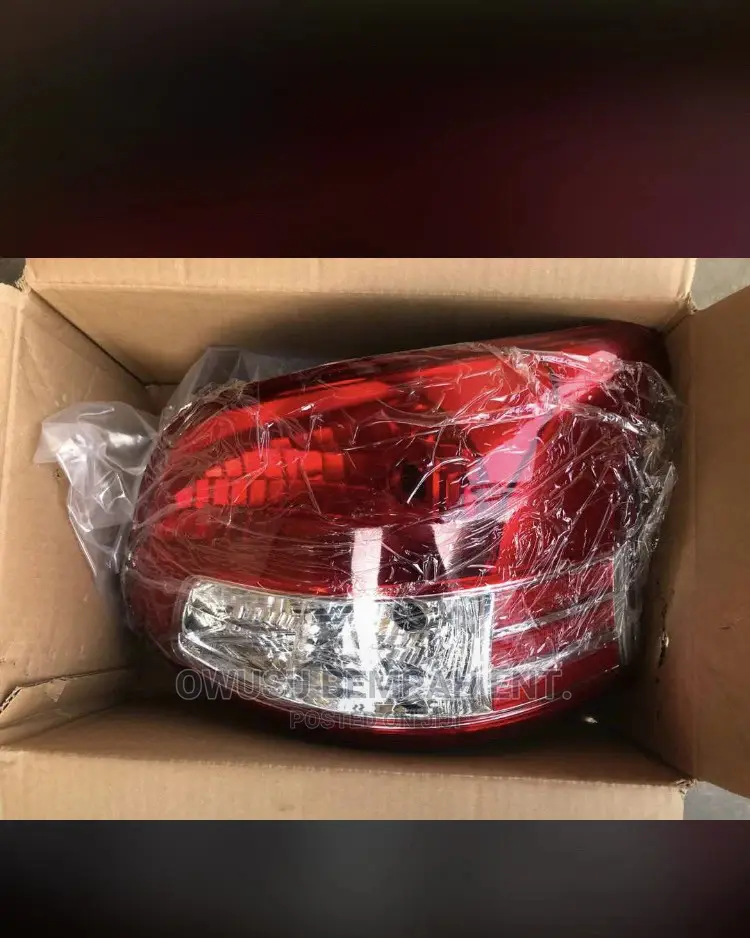 Toyota Yaris 08 Tail Light