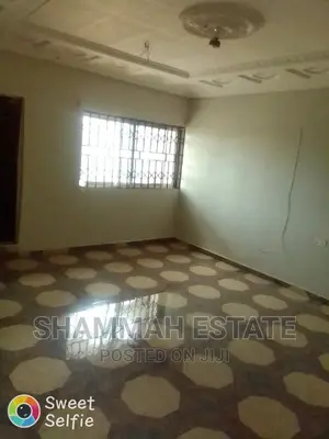 10bdrm Apartment in Aiding Estate, Sunyani Municipal for rent