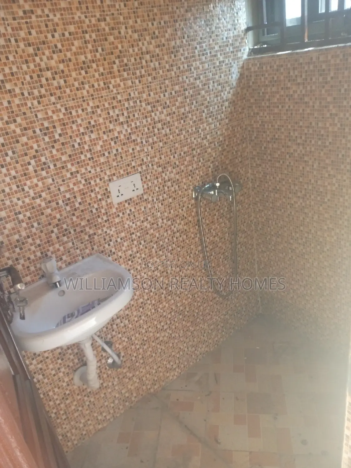 1bdrm Apartment in Hfc Estate, Spintex for rent