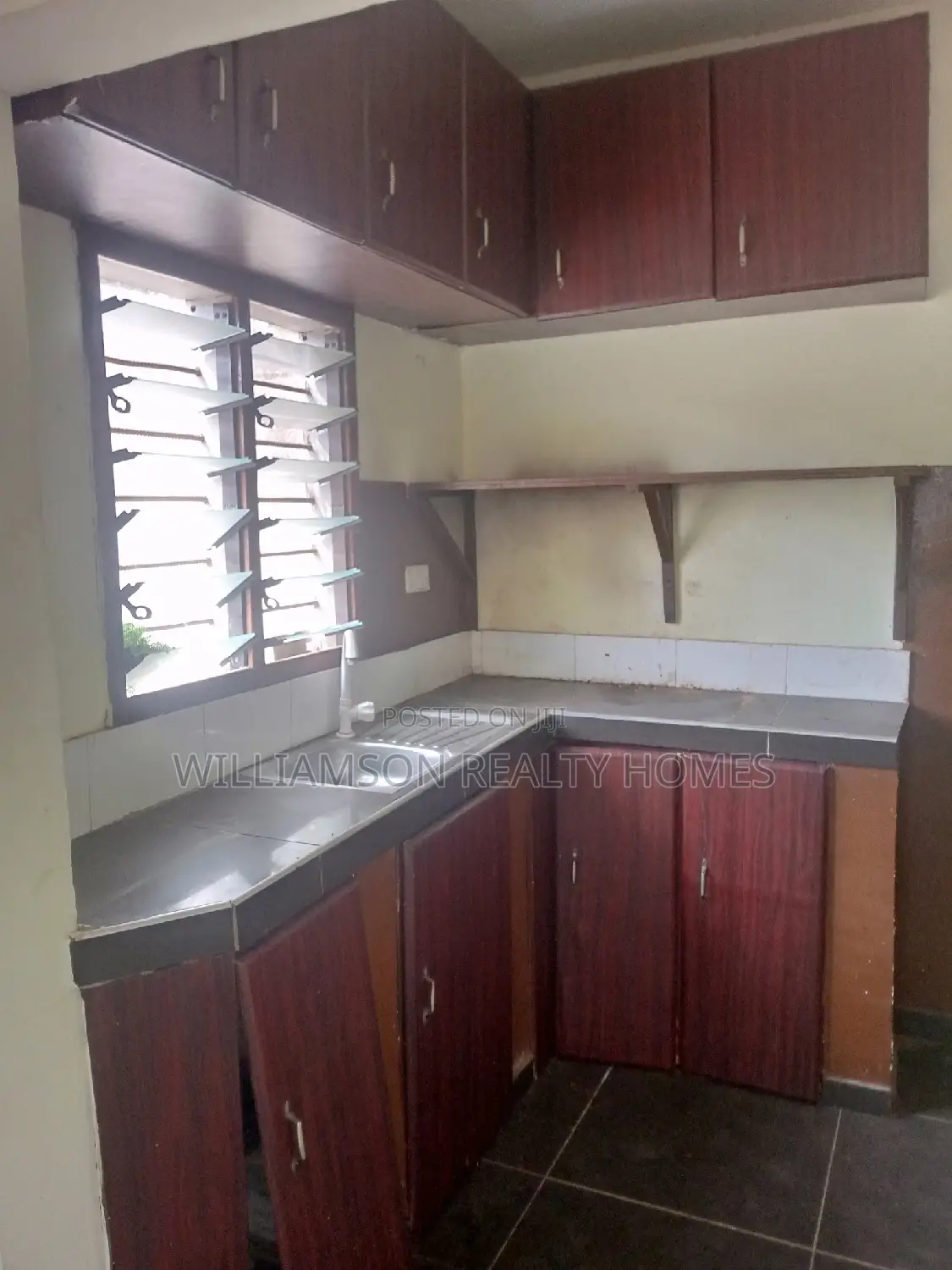 2bdrm House in Hfc Estate, Spintex for rent