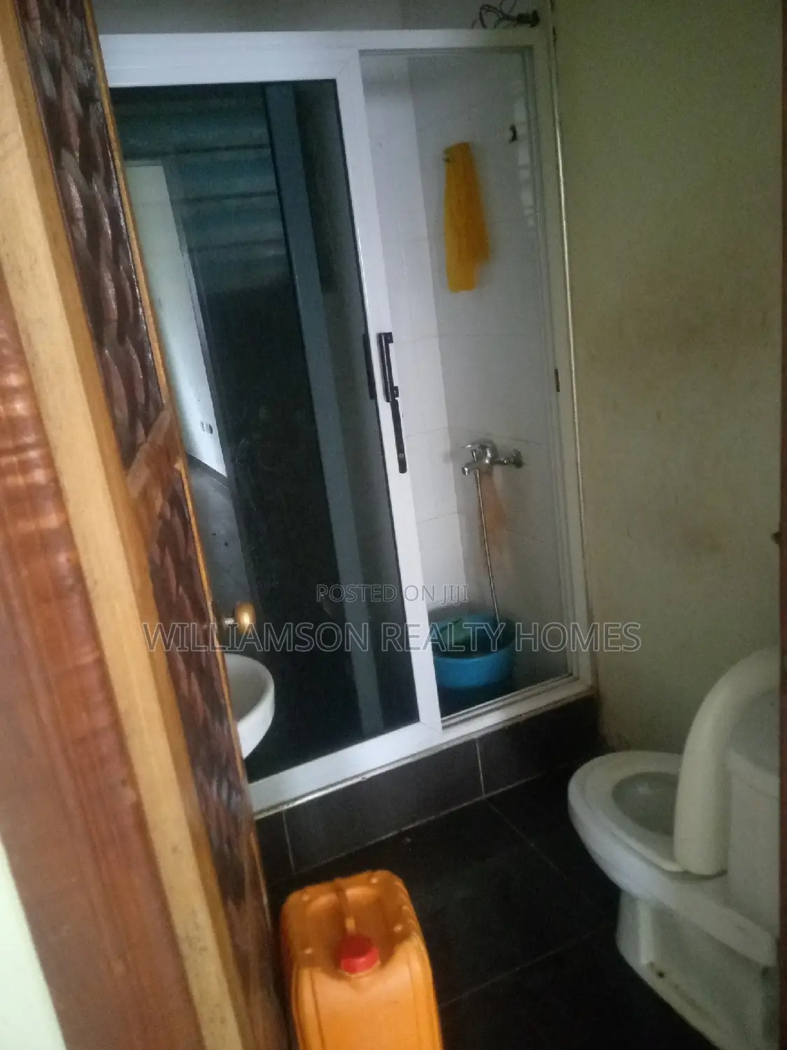 2bdrm House in Hfc Estate, Spintex for rent