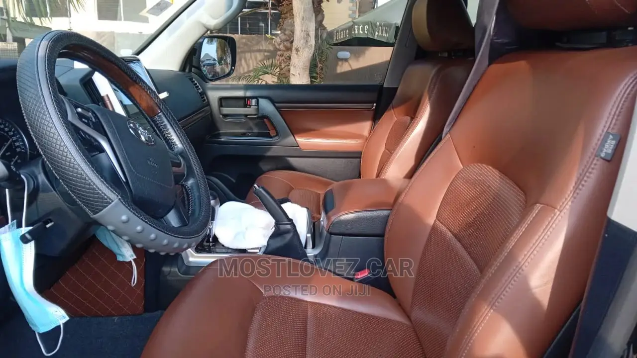 Ghana Car Rental Services. Landcruisers V8 for Rent in Gh