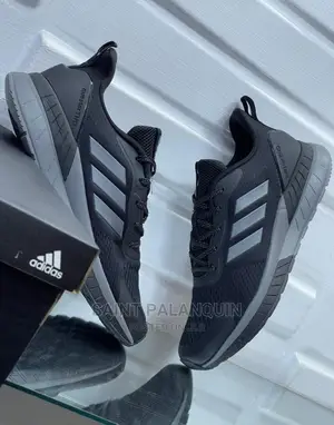 Adidas Questar Sneakers