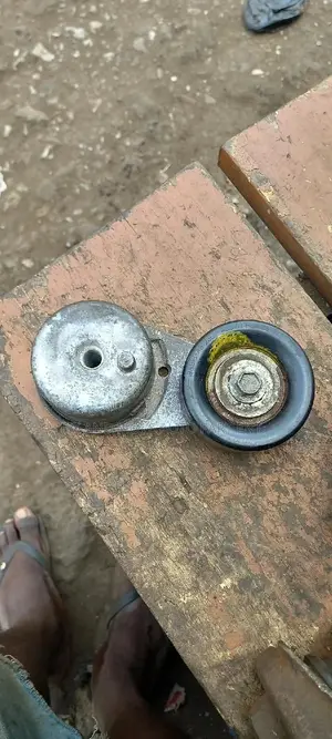 Fan Belt ADJUSTOR/TENSIONER for All Cars Available