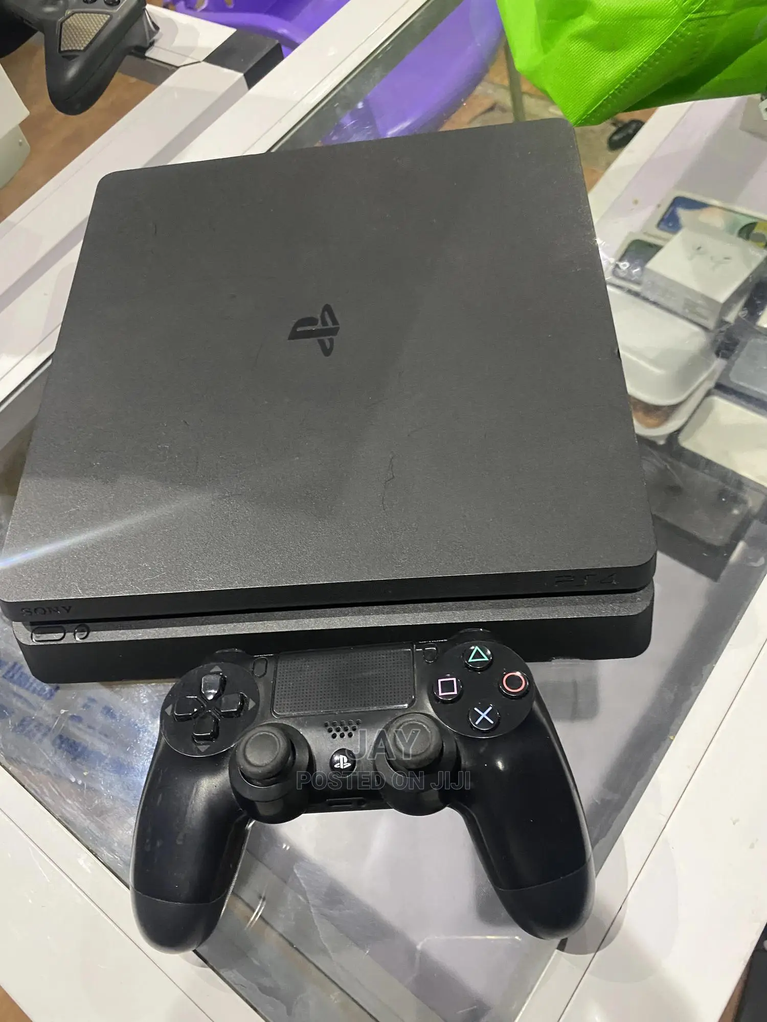 Playstation 4 Slim Ps4