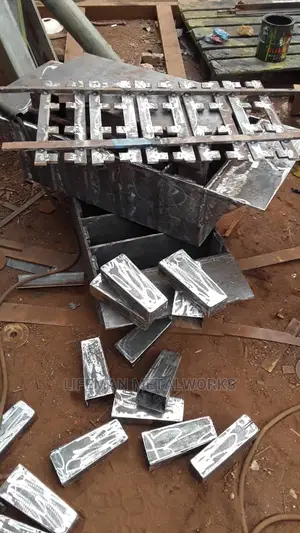 5 in 1 Hollow Mould
