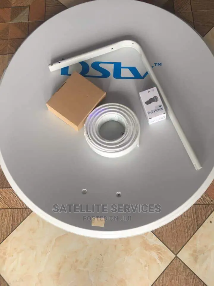 DSTV Decoder Set