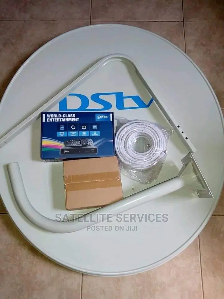DSTV Decoder Set