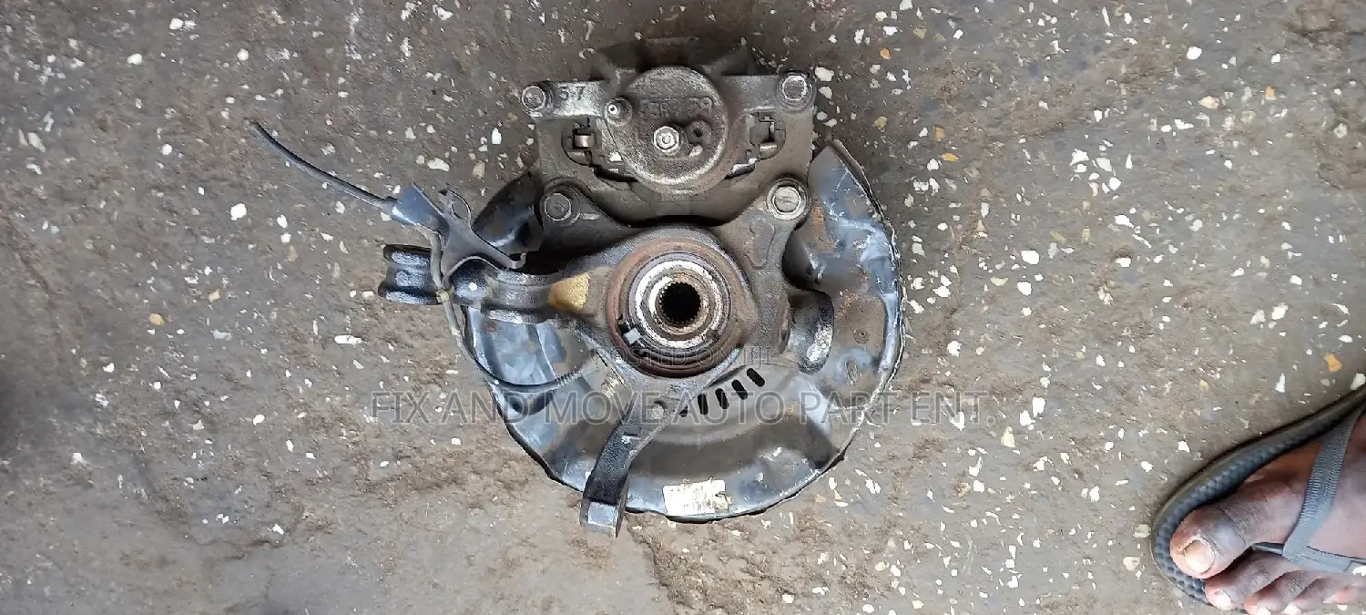 Toyota Yaris/Vitz 2008-2014 Front Wheel Hub Pair for Sale