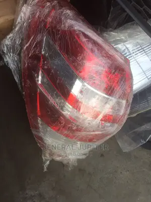 Toyota Rav4 2010 Tail Light One.