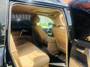 Car Rentals Rent a Landcruisers Car in Accra and Ghana Tours