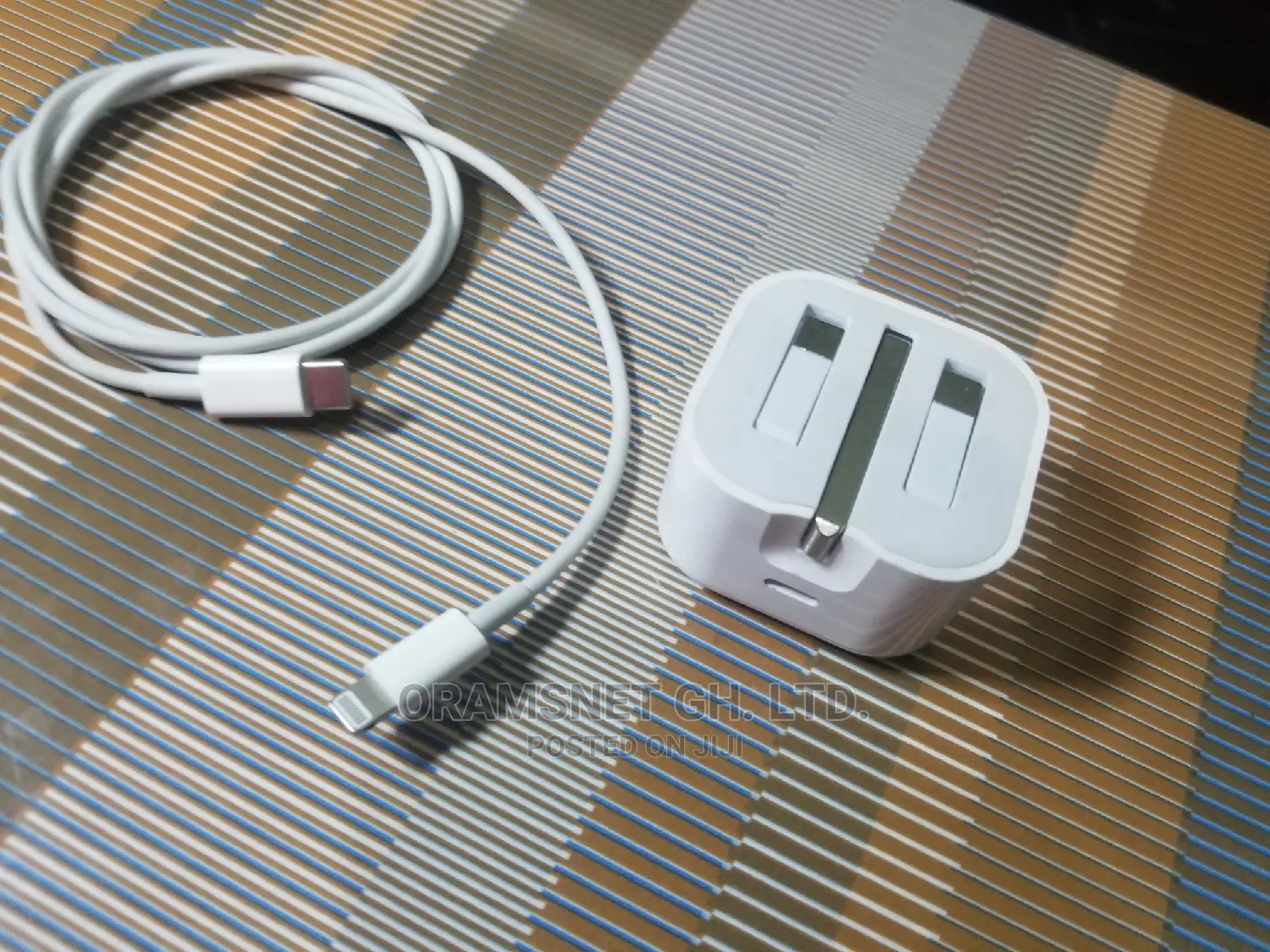 iPhone Original Type C Fast Charger.