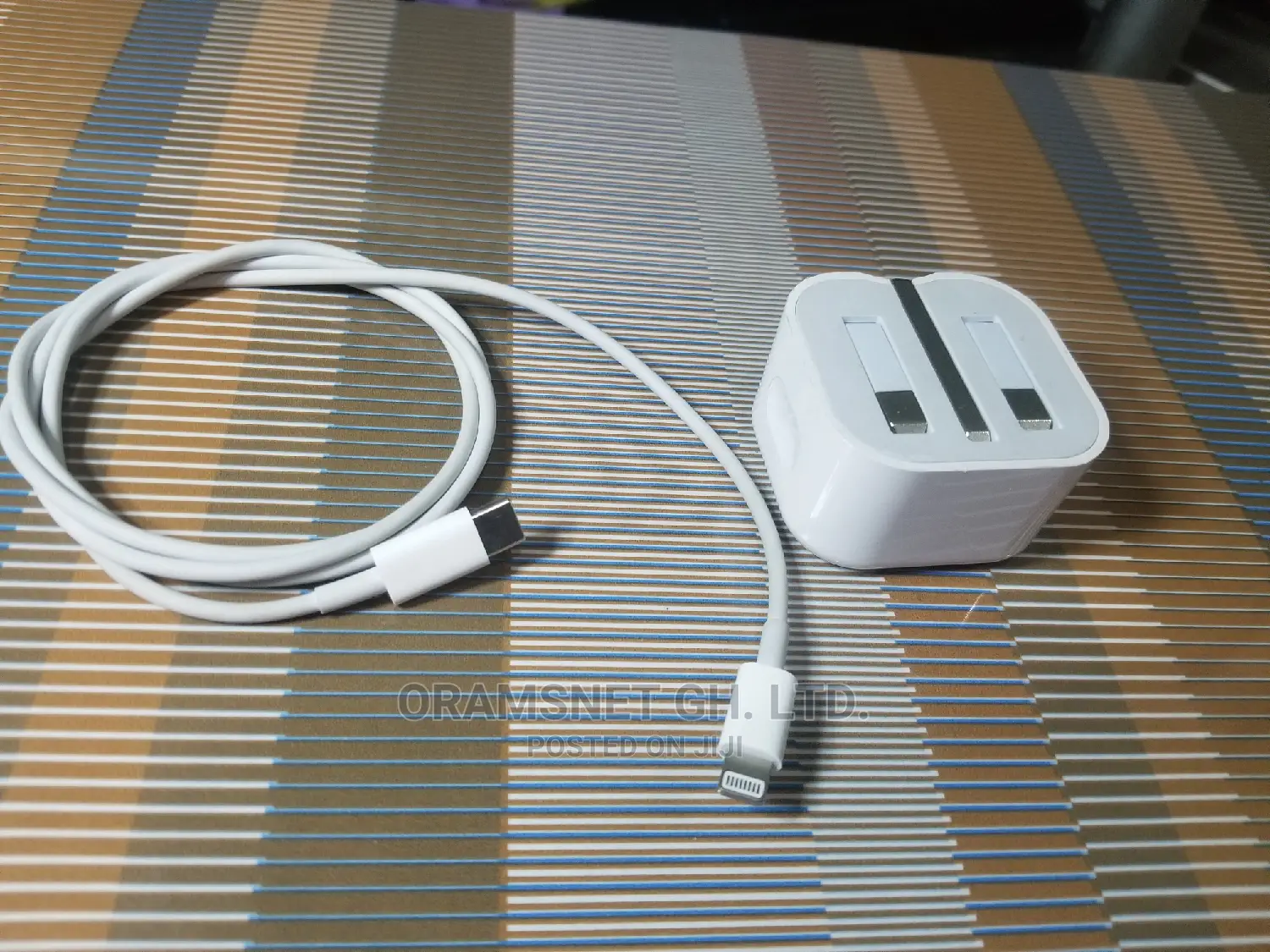 iPhone Original Type C Fast Charger.