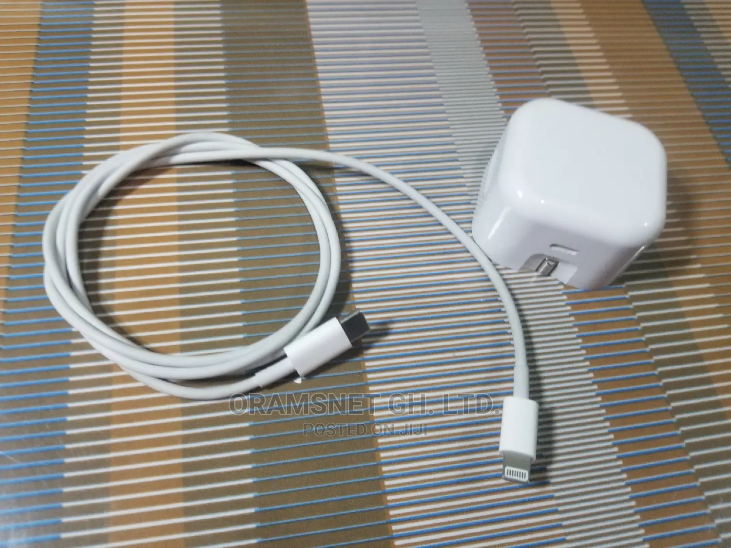 iPhone Original Type C Fast Charger.