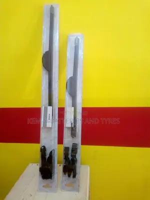Bosch Wiper Blades Cleans Windscreen Glass + Delivery