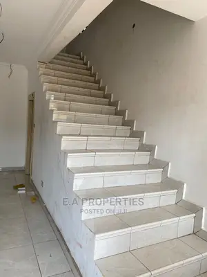 5bdrm Bedsitter in E a Properties, Boundary Road Area for Rent