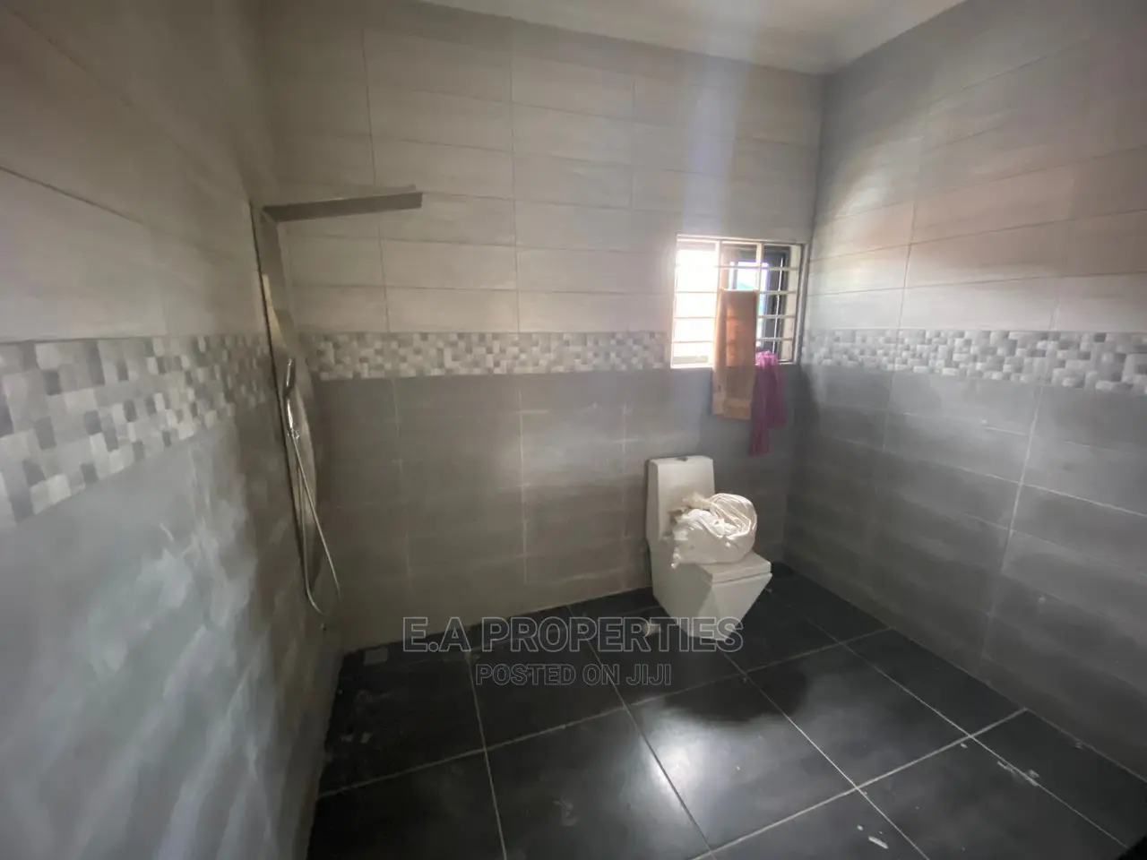 5bdrm Bedsitter in E a Properties, Boundary Road Area for Rent