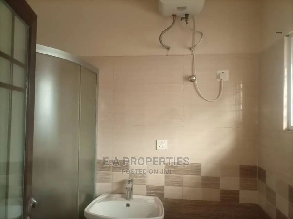 4bdrm Bungalow in E a Properties, Boundary Road Area for Sale
