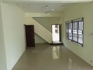 6bdrm House in Seekers Realty, Cantonments for rent