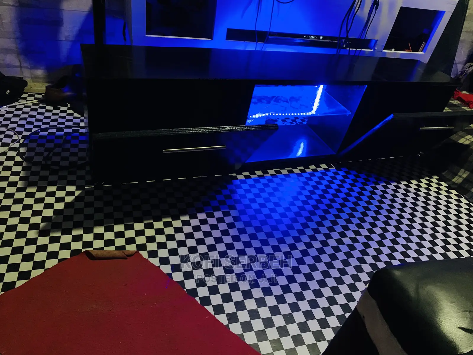 Quality Led Wooden Tv Stand