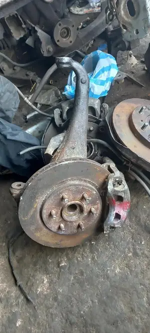 Nissan Frontier/Navara/Pathfinder Front Wheel Hub Available