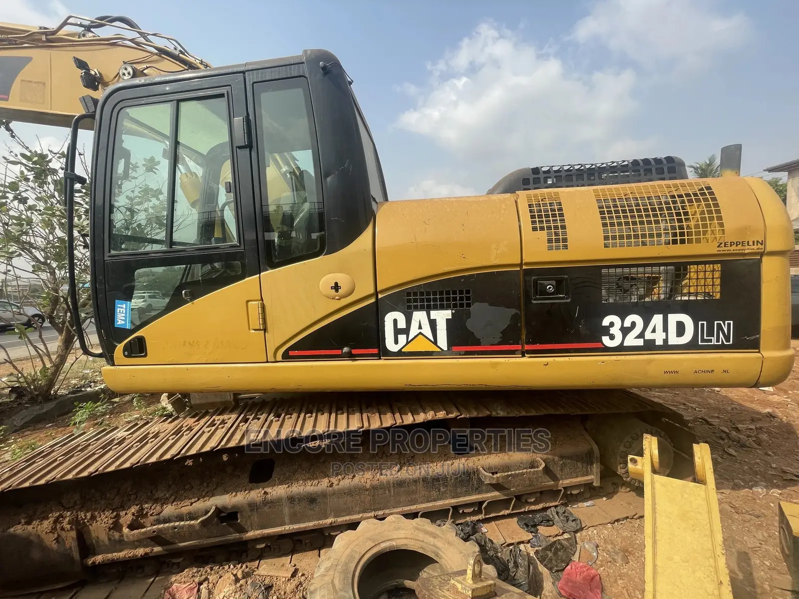Foreign Use Cat Excavator Now Selling
